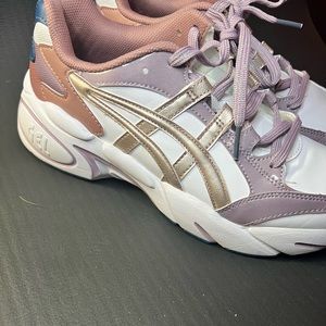 Lightly used ASICS gel sneakers